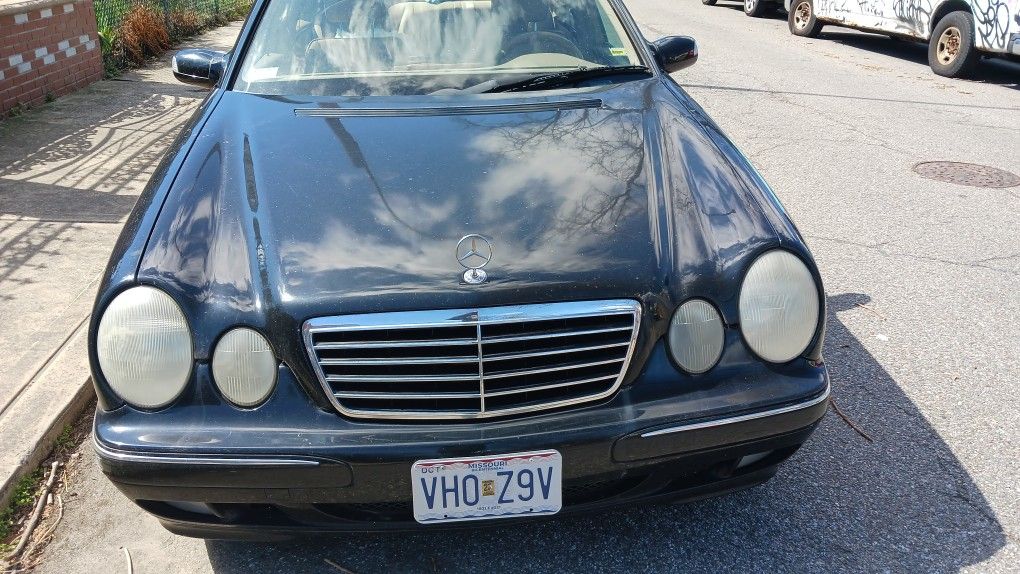 2002 Mercedes-Benz E-Class