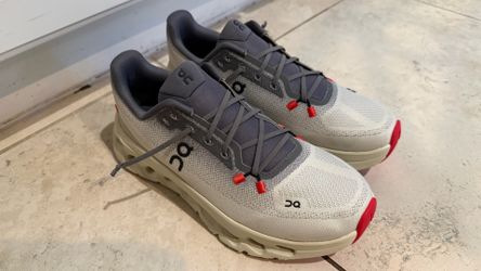 On Running Women's Cloudtilt Running Shoe Color: Rock Sand Size 8W New Without Tag!!! Local Pickup in Irvine/Tustin Is Welcome Your lightweight, ultra