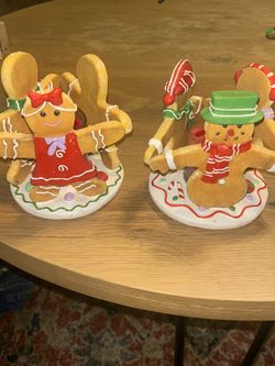 2 Gingerbread candle holders - like new