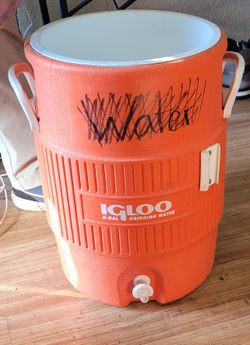 5 Gallon Igloo