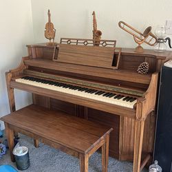 Piano - Kimball Consolette