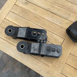 Nissan Titan Adjustable Bed Shackles