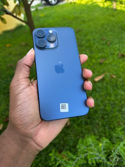 UNLOCKED IPHONE 15 PRO MAX/ SEE DESCRIPTION