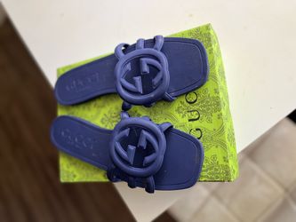 Slippers SEND OFFER