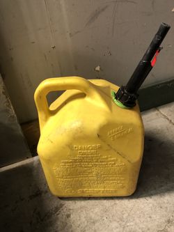 2 Gal Gasoline and 5 Gal diesel container