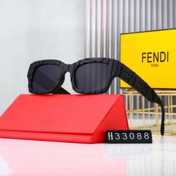 Gorgeous unisex sunglasses
