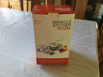 Miracle kitchen plus chopper . Never Used
