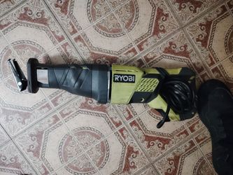 Ryobi Saw