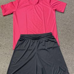 Uniformes básicos de diferentes colores para adulto y niño