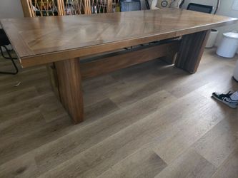 Dining table and 4 chairs