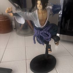 Sasuke Uchiha Figure