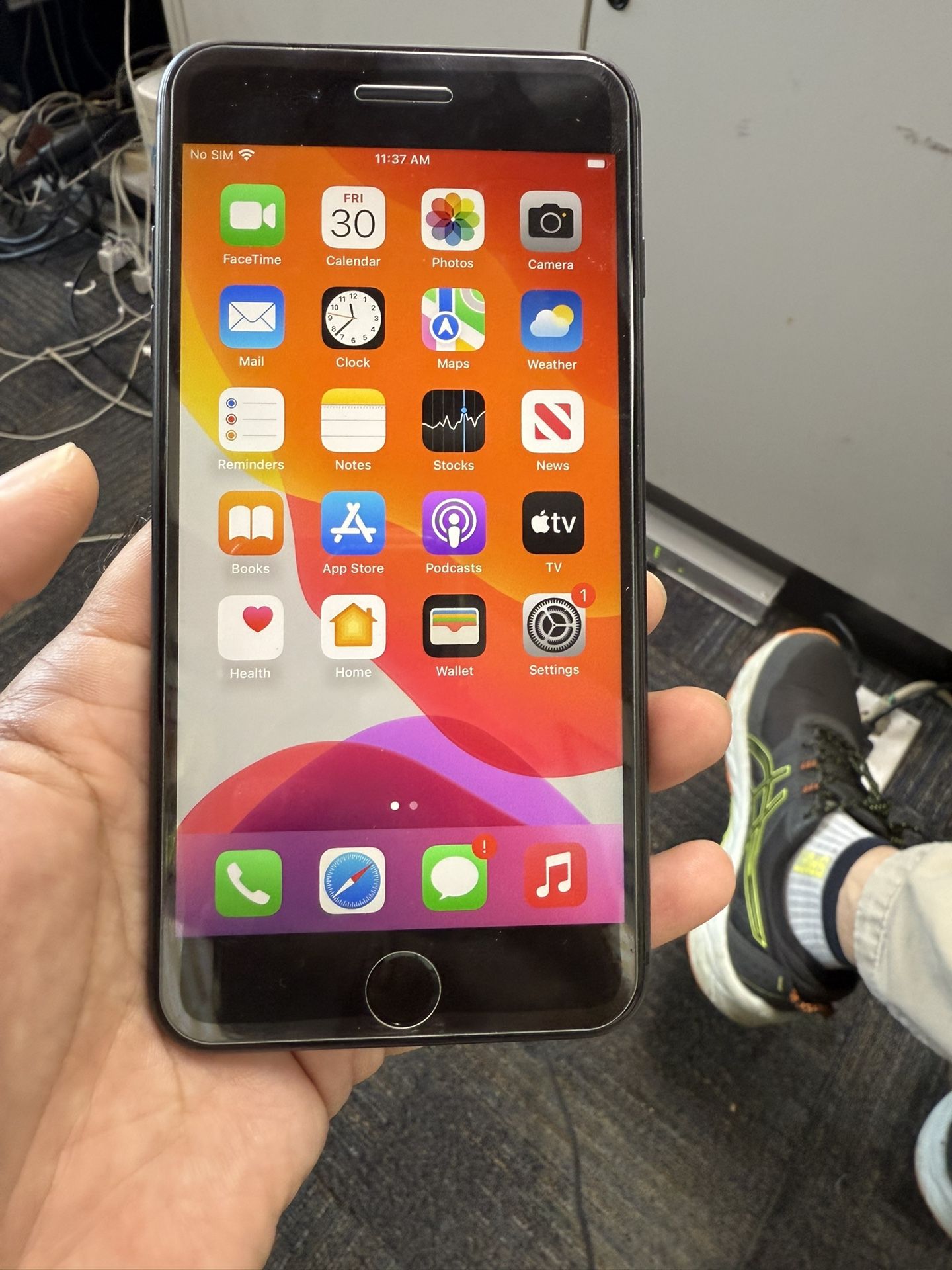 iPhone 8 Plus 64gb Excellent Condition