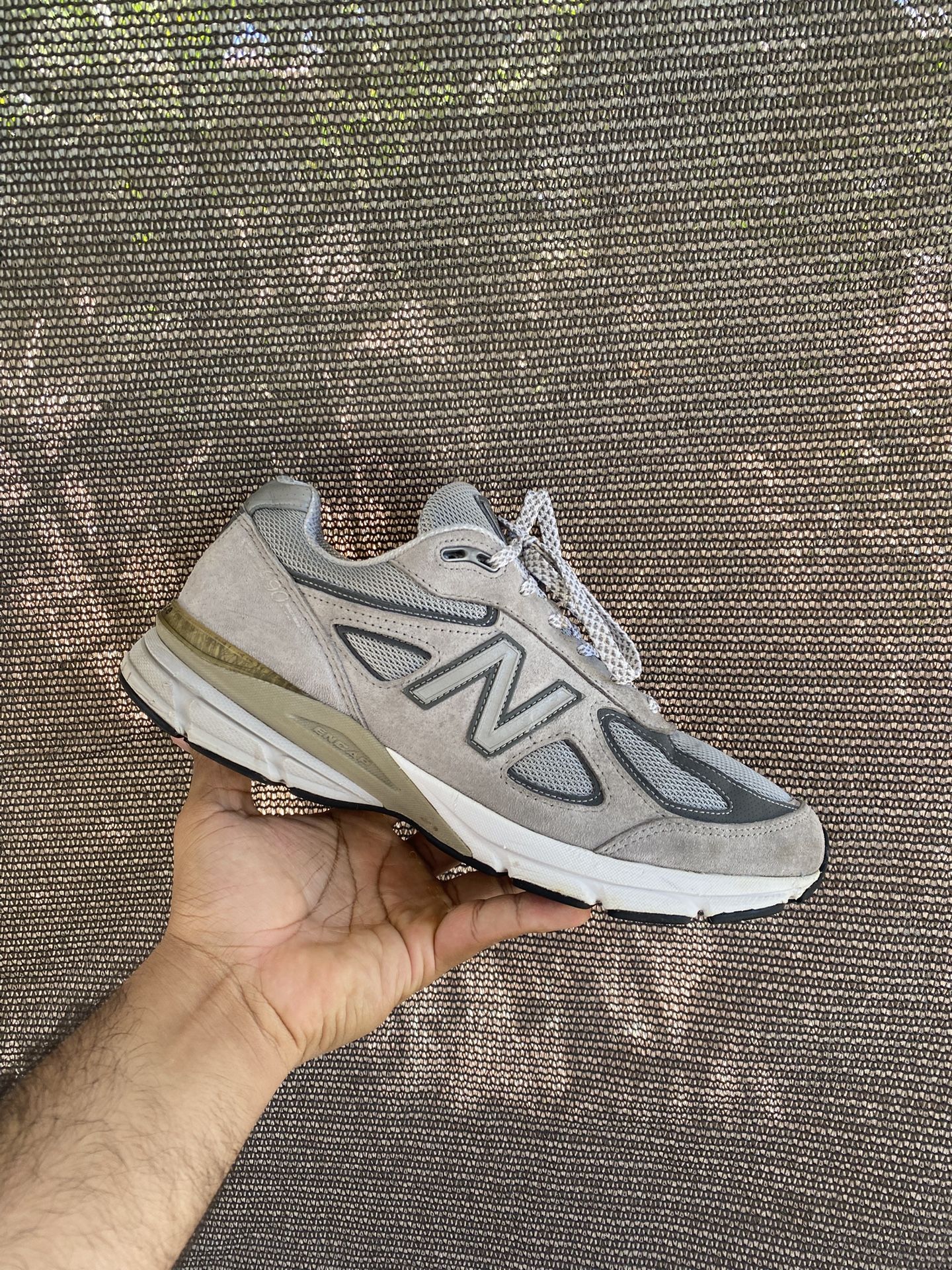 New Balance 990v4 Grey