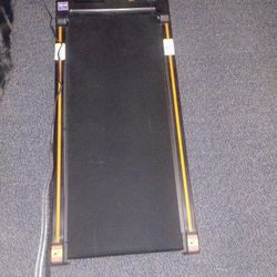 Like Brand New-Treadmill For Sale $100. Works Great!