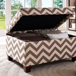 Storage Ottoman / Cocktail Table
