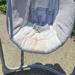 Baby swing 