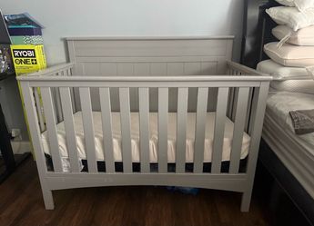 Crib with Mattress