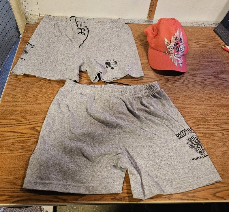 2-Harley Davidson Outer Banks Women’s Shorts Sz XL And Hat