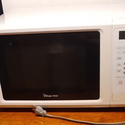 Magic Chef Microwave 1100 Watts