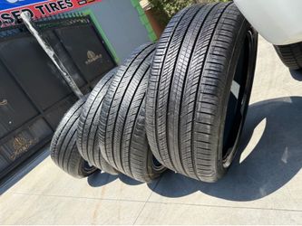 235 45 18 HANKOOK The 4 of them have 90% of life