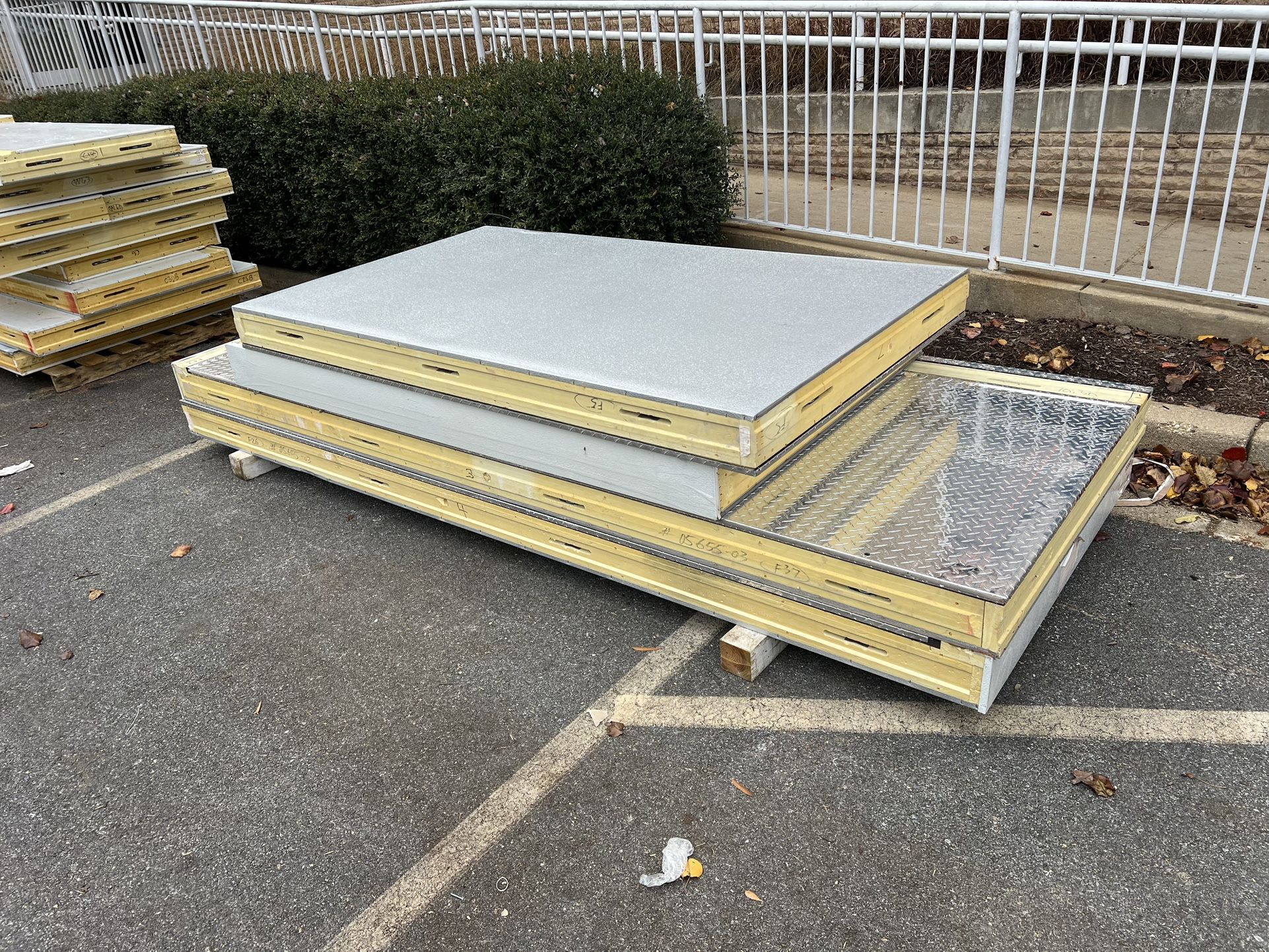 Cam-Lock Insulated Metal Panels 