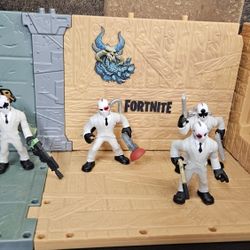 
🔥🎮 Fortnite Royal Battle Collection – 82 Figures + Bus + Car + Airplane | Colección Fortnite – 82 Figuras + Autobús + Carro + Avioneta 🎮🔥