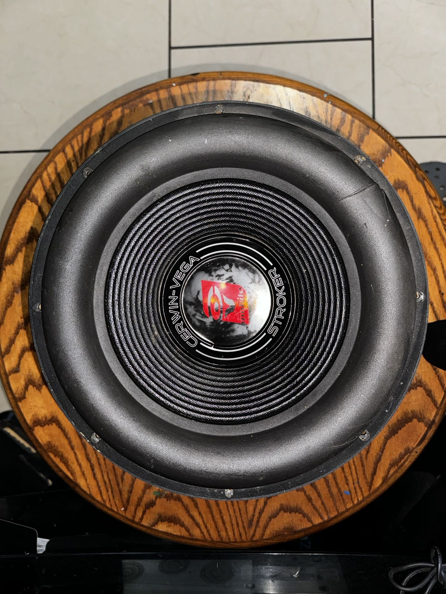 Speakers 12 Inch Cerwin Vega Stroker VEGA Series 12