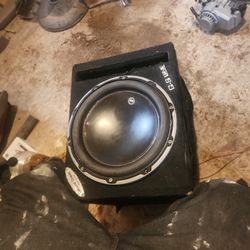 JL AUDIO W6 12 INCH IN A  GROUND SHAKER BOX