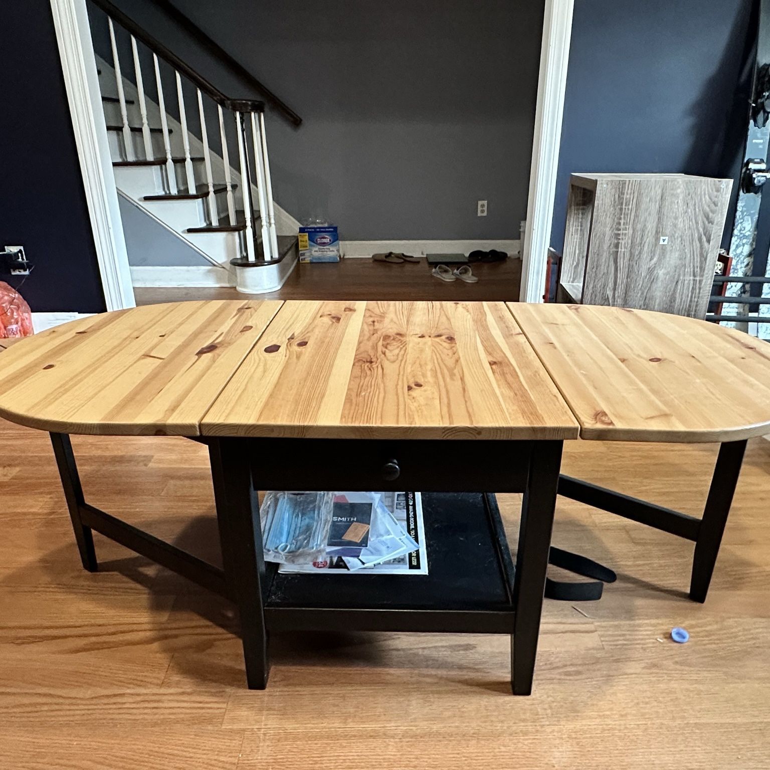 IKEA Drop Leaf Coffee Table for Sale in Atlanta, GA - OfferUp