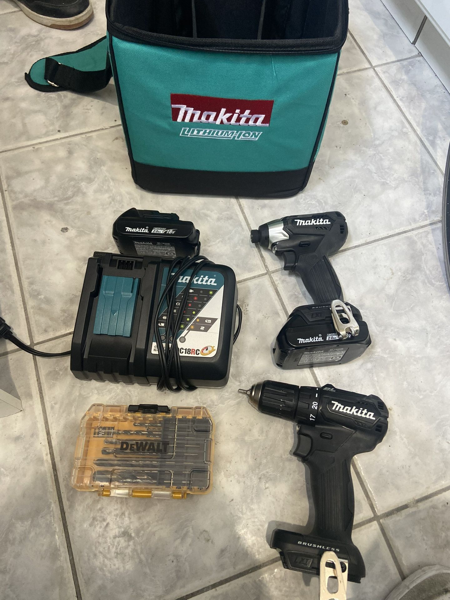 Makita Drill Set