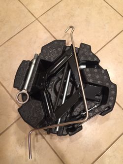 Subaru Forester spare tire tools set