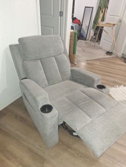 Recylner heat and massage