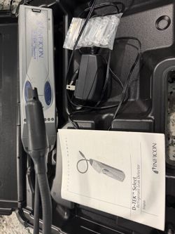 NFICON D-TEK Select refrigerant leak detector CDS65