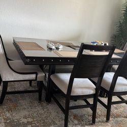 Dinning Set Of 6 With Extended To 8