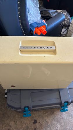Singer sowing machine delux zig zag 750 model