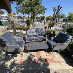 4 pice patio set
