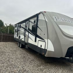 2015 Keystone Laredo M-299 Travel Trailer - Excellent Condition! 