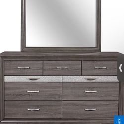  9 Drawer Dresser With Mirror 