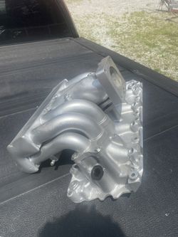 Foxbody mustang Intake Manifold Upper And Lower 