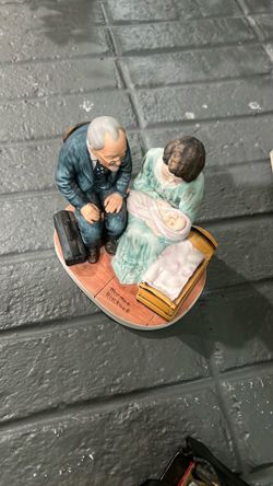 Norman Rockwell, cradle of love figurine