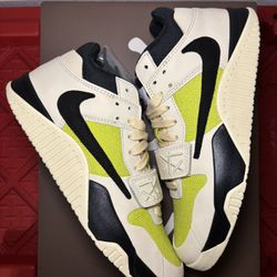 Travis Scott jumpman jack size 8.5m bright cactus 