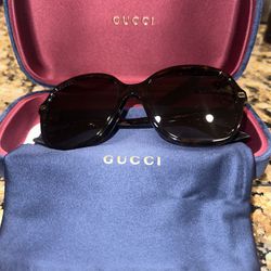 Gucci Women’s Oversized Sunglasses 