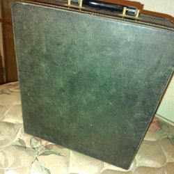 Black Vinyl Transworld Creations Vintage Train Cape