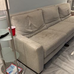 FREE Motion Sofa W Usb PortsFREE