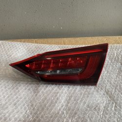 2018-2023 Infiniti Q50 Right Trunk Light 