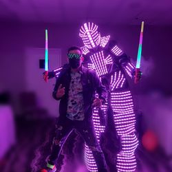 Dj Robot Led Listos Para Tus Fiestas O Eventos