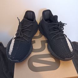 Yeezy Boost 350 V2 Black and White 