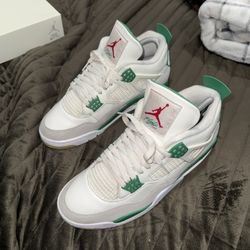 Nike SB x Air Jordan 4 “Pine Green” – Size 10.5