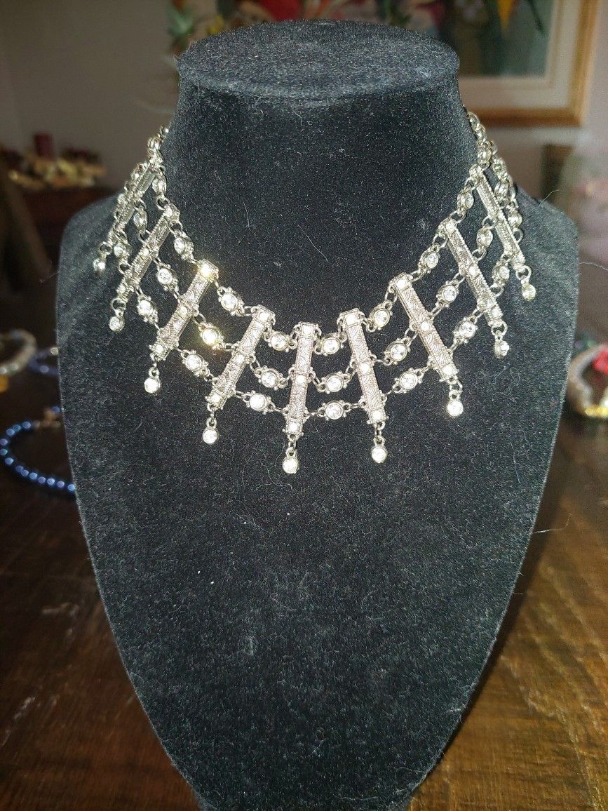 BEAUTIFUL AUSTRIAN CRYSTAL CHOKER