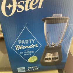 Oster Blending Machine